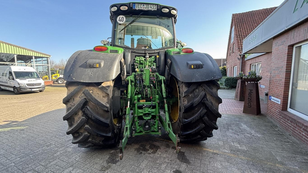 Farm tractor John Deere 6195 R: picture 46
