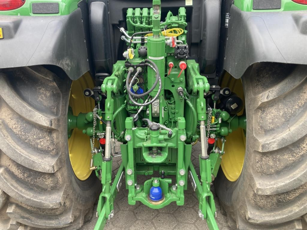 New Farm tractor John Deere 6R140: picture 13