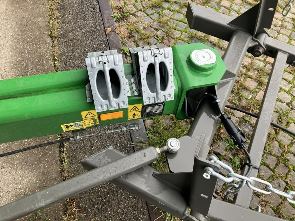 John Deere HD40X MY23 on lease John Deere HD40X MY23: picture 8 John Deere HD40X MY23 on lease John Deere HD40X MY23: picture 8