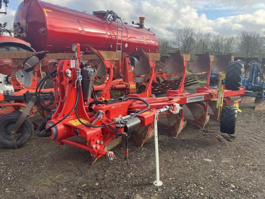 Pöttinger SERVO 45 M 5-SCHAR NOVA - Plow: picture 1 Pöttinger SERVO 45 M 5-SCHAR NOVA - Plow: picture 1