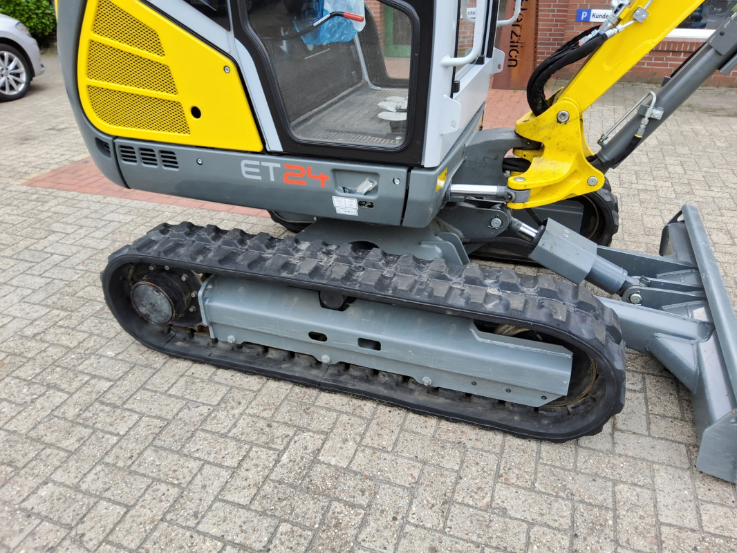 Wacker ET 24 - Mini excavator: picture 2 Wacker ET 24 - Mini excavator: picture 2