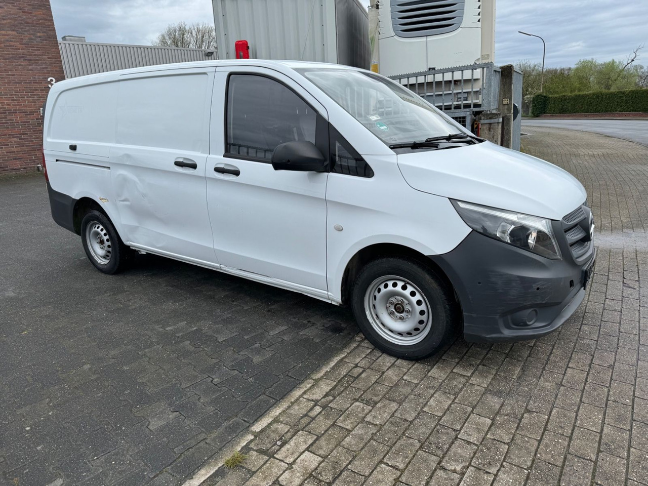 Mercedes-Benz Vito Kasten 111 CDI FWD lang Camera / Tempomat Mercedes-Benz Vito Kasten 111 CDI FWD lang Camera / Tempomat - Small van: picture 2 Mercedes-Benz Vito Kasten 111 CDI FWD lang Camera / Tempomat Mercedes-Benz Vito Kasten 111 CDI FWD lang Camera / Tempomat - Small van: picture 2