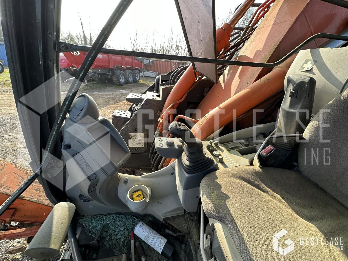 Crawler excavator Hitachi ZAXIS 135 US: picture 15 Crawler excavator Hitachi ZAXIS 135 US: picture 15