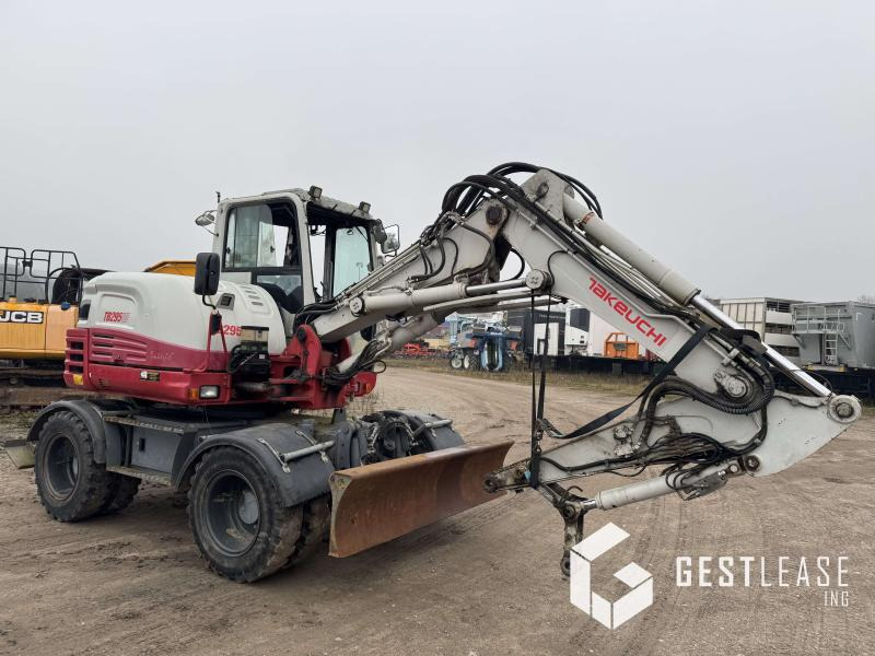 Takeuchi TB295W - Wheel excavator: picture 4 Takeuchi TB295W - Wheel excavator: picture 4