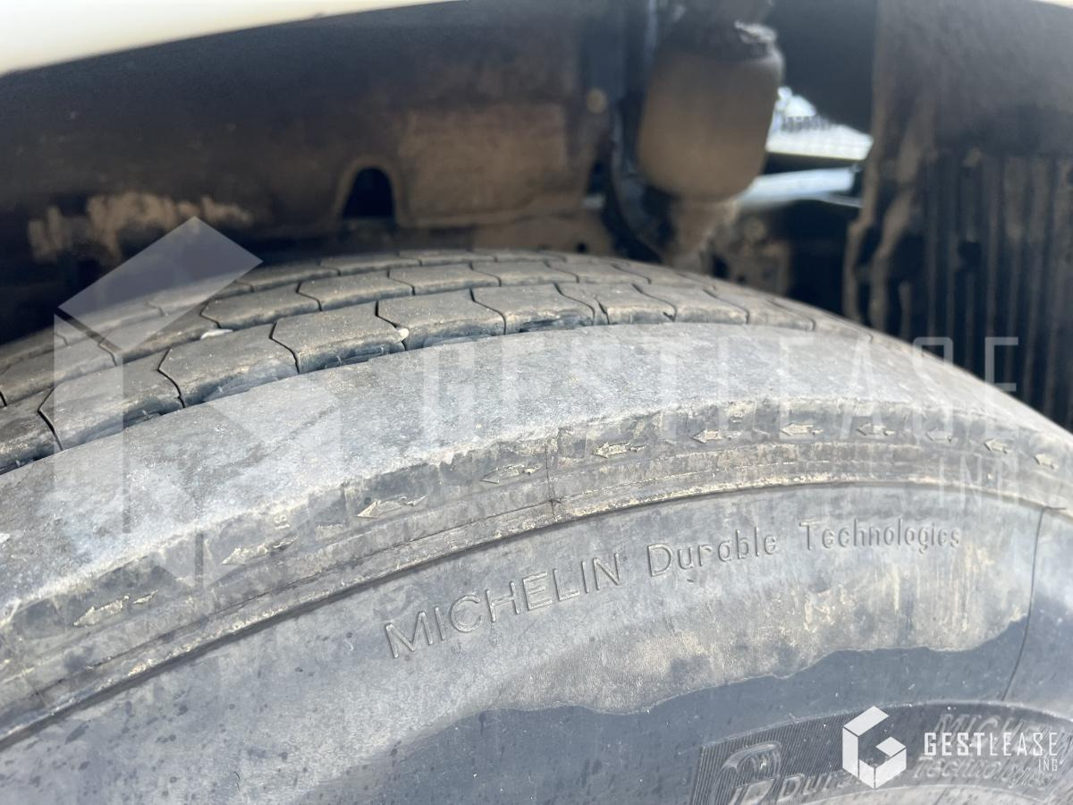 Tractor unit MAN TGX 18.520: picture 10