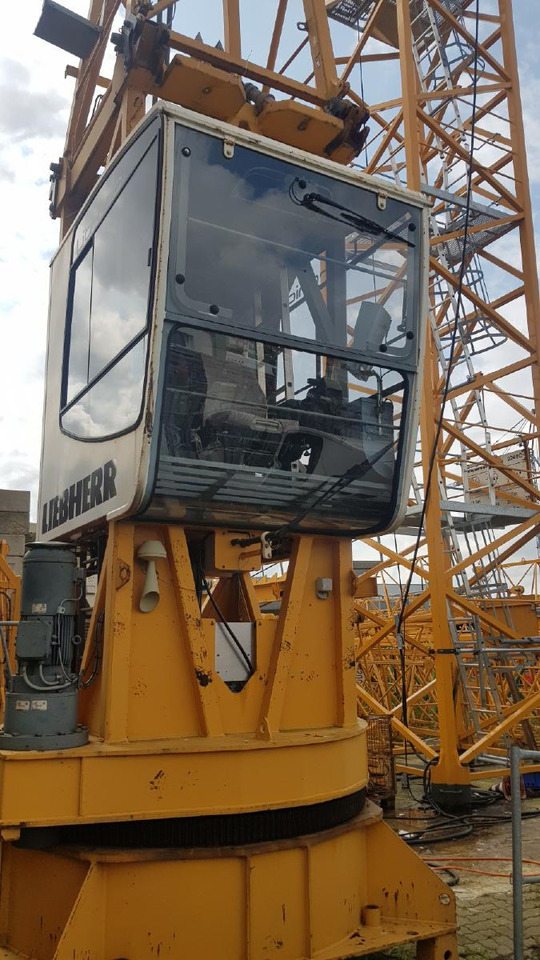 Liebherr 140 EC-H Litronic 2008 - Tower crane: picture 1 Liebherr 140 EC-H Litronic 2008 - Tower crane: picture 1