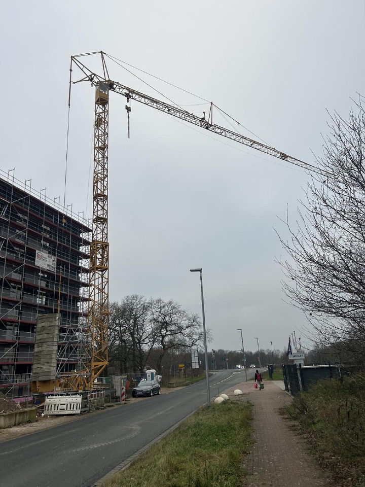 Liebherr 71k Baukran Turmdrehkran 71 K / Baujahr 2003 gebraucht - Tower crane: picture 1 Liebherr 71k Baukran Turmdrehkran 71 K / Baujahr 2003 gebraucht - Tower crane: picture 1