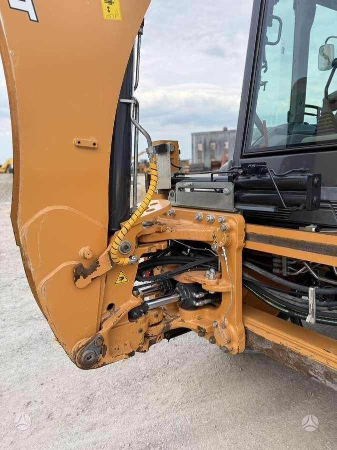 Backhoe loader Case 695 ST: picture 14