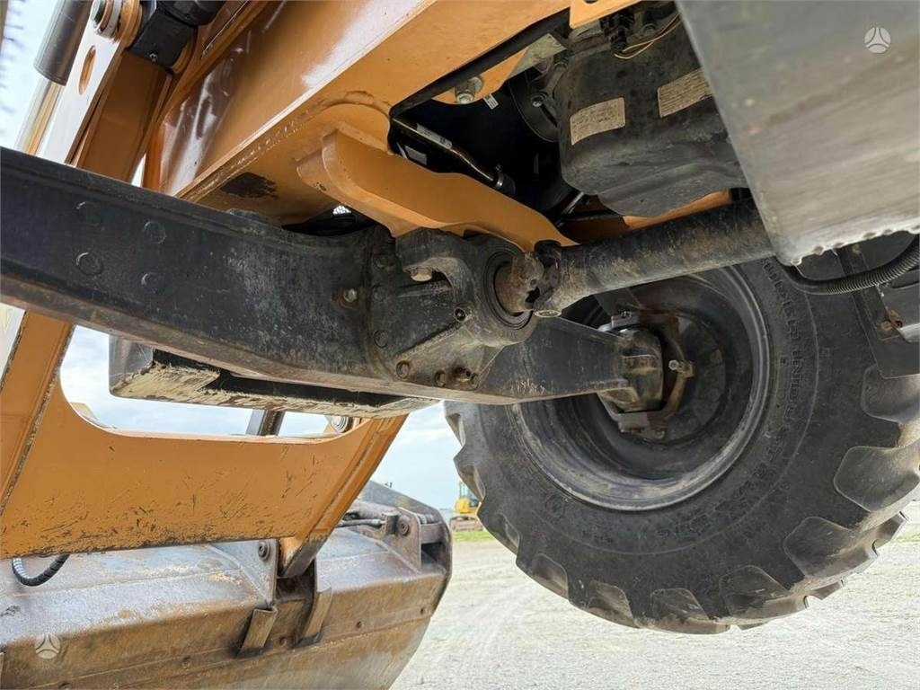 Backhoe loader Case 695 ST: picture 19