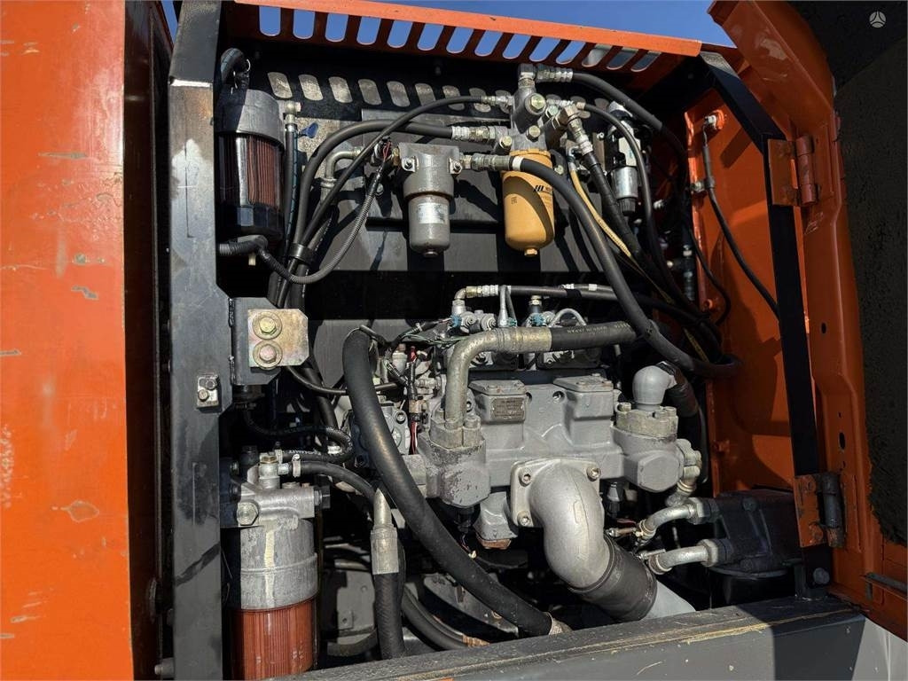 Hitachi ZX 140 W  on lease Hitachi ZX 140 W: picture 14
