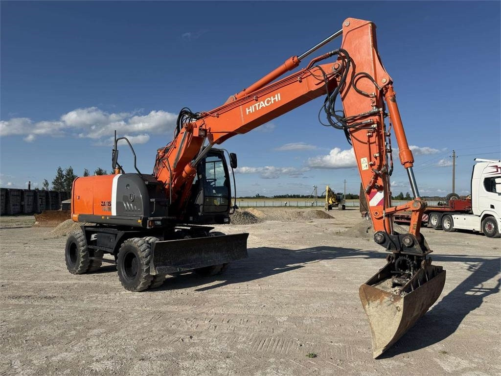 Hitachi ZX 140 W  on lease Hitachi ZX 140 W: picture 6