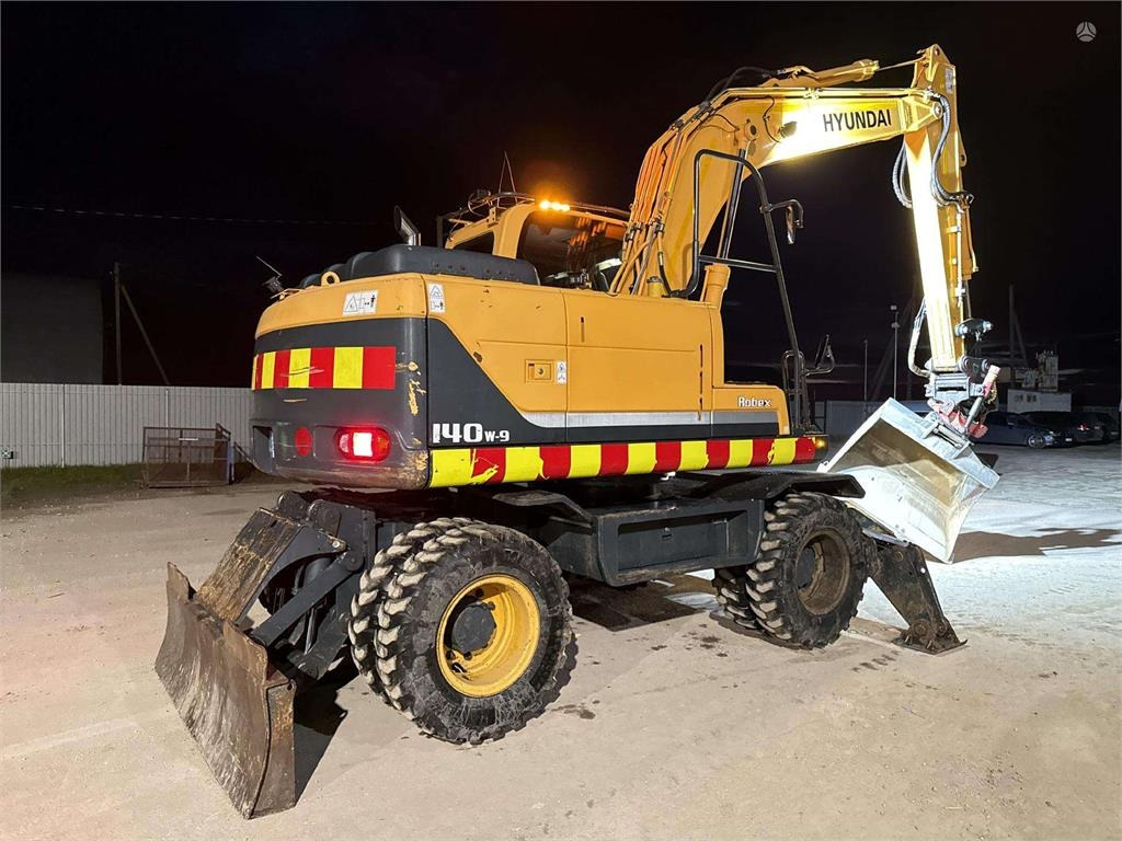 Hyundai Robex 140 W-9 ROTOTILT - Wheel excavator: picture 4 Hyundai Robex 140 W-9 ROTOTILT - Wheel excavator: picture 4
