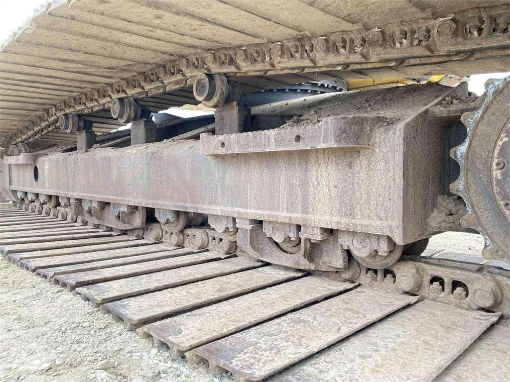 Crawler excavator Komatsu 138 US-8 BOGMASTER: picture 14