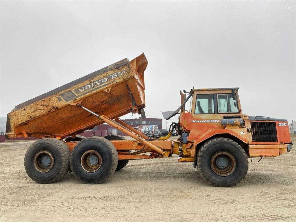 Volvo A25C , Nr.1 - Articulated dumper: picture 2 Volvo A25C , Nr.1 - Articulated dumper: picture 2