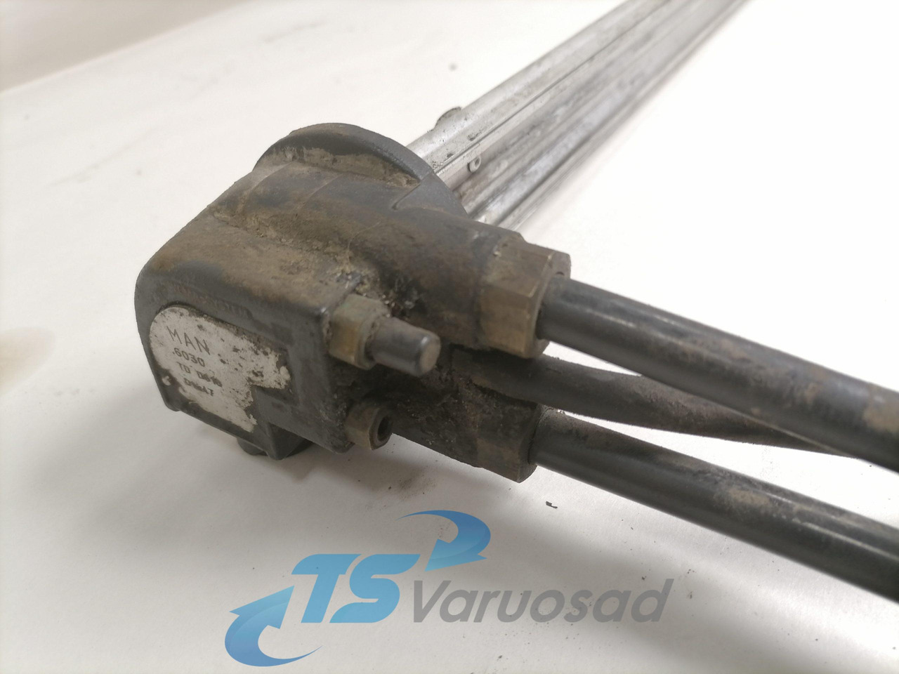 MAN Fuel pick up 6030 - Fuel system for Truck: picture 3 MAN Fuel pick up 6030 - Fuel system for Truck: picture 3