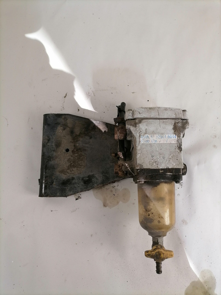 MAN Fuel separator 81125016044 - Fuel filter for Truck: picture 2 MAN Fuel separator 81125016044 - Fuel filter for Truck: picture 2