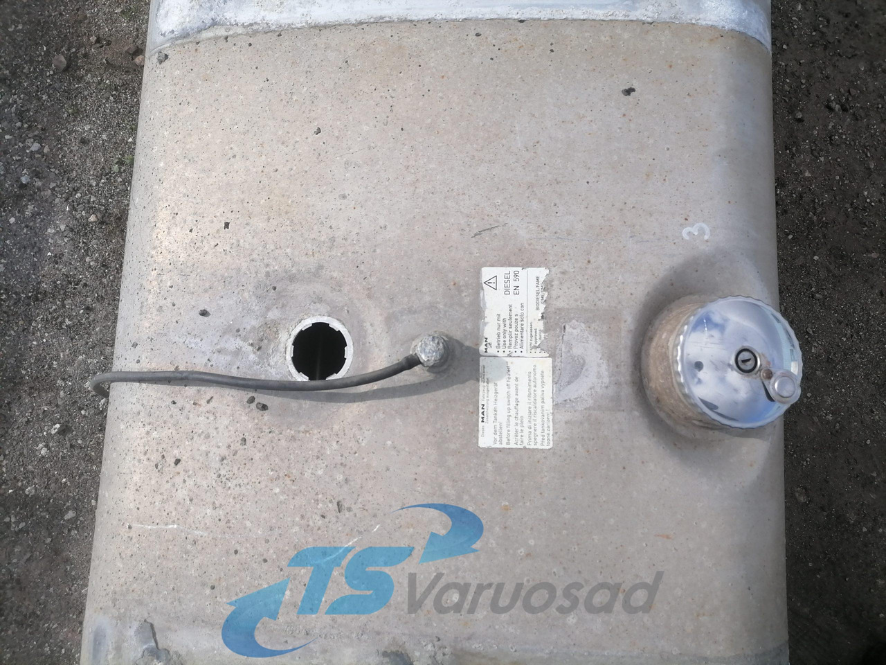 MAN Kütusepaak 710L 81122015712 - Fuel tank for Truck: picture 3 MAN Kütusepaak 710L 81122015712 - Fuel tank for Truck: picture 3
