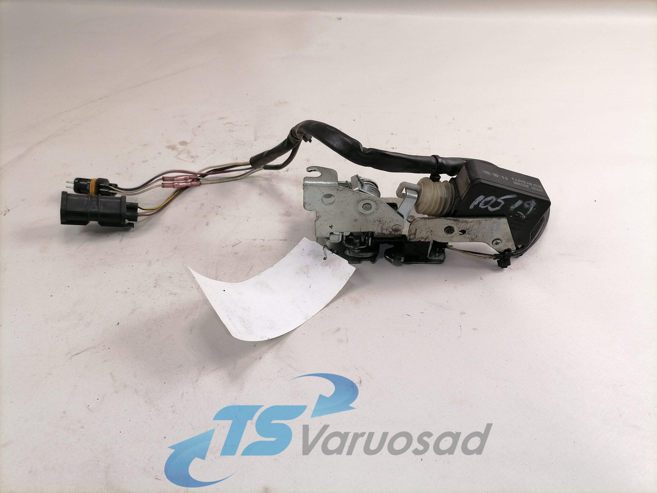 MAN Ukselukk, vasak 81626806121 - Door and parts for Truck: picture 1 MAN Ukselukk, vasak 81626806121 - Door and parts for Truck: picture 1