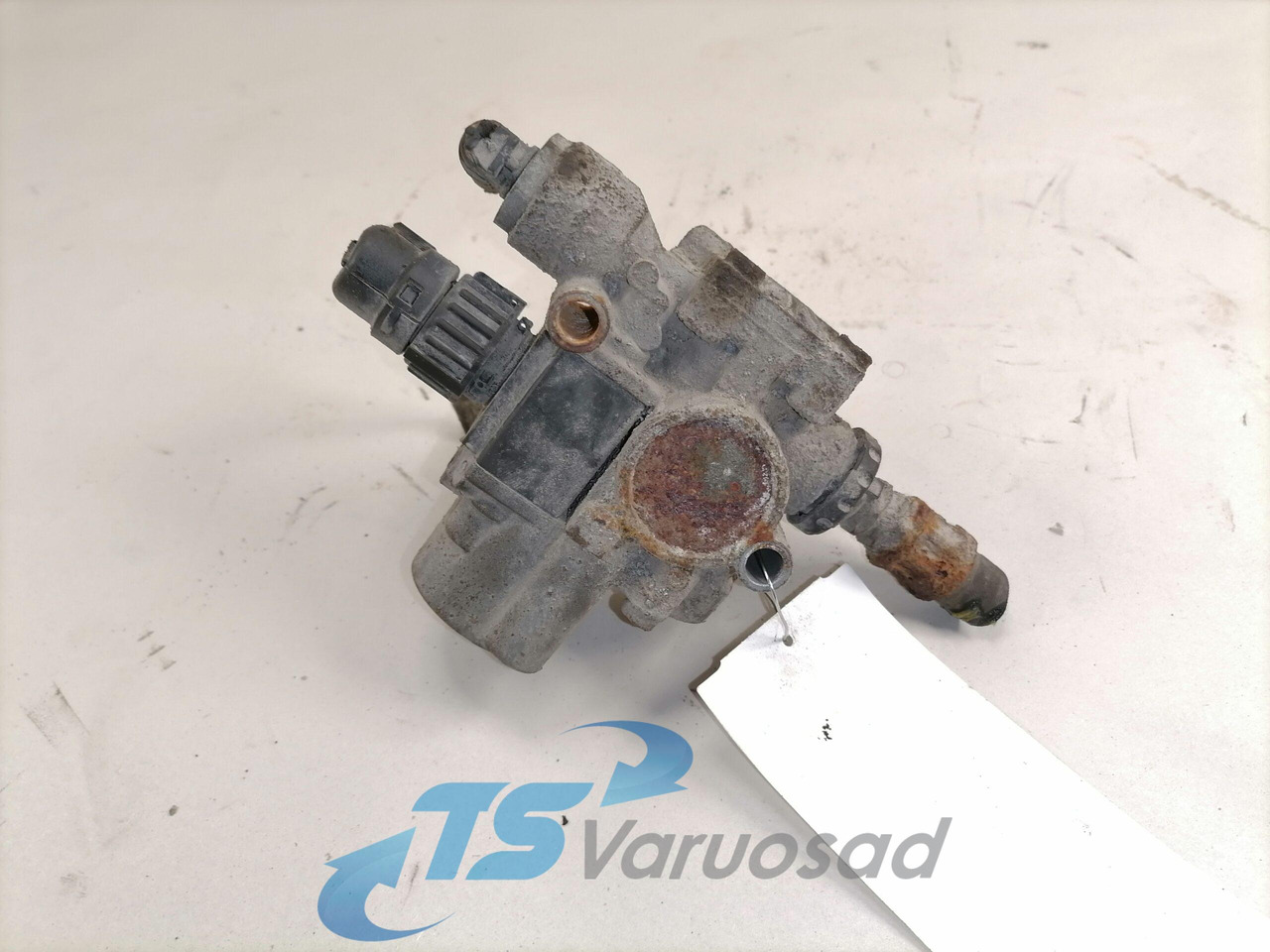 Mercedes-Benz ABS brake valve 0044296544 - Brake valve for Truck: picture 2 Mercedes-Benz ABS brake valve 0044296544 - Brake valve for Truck: picture 2