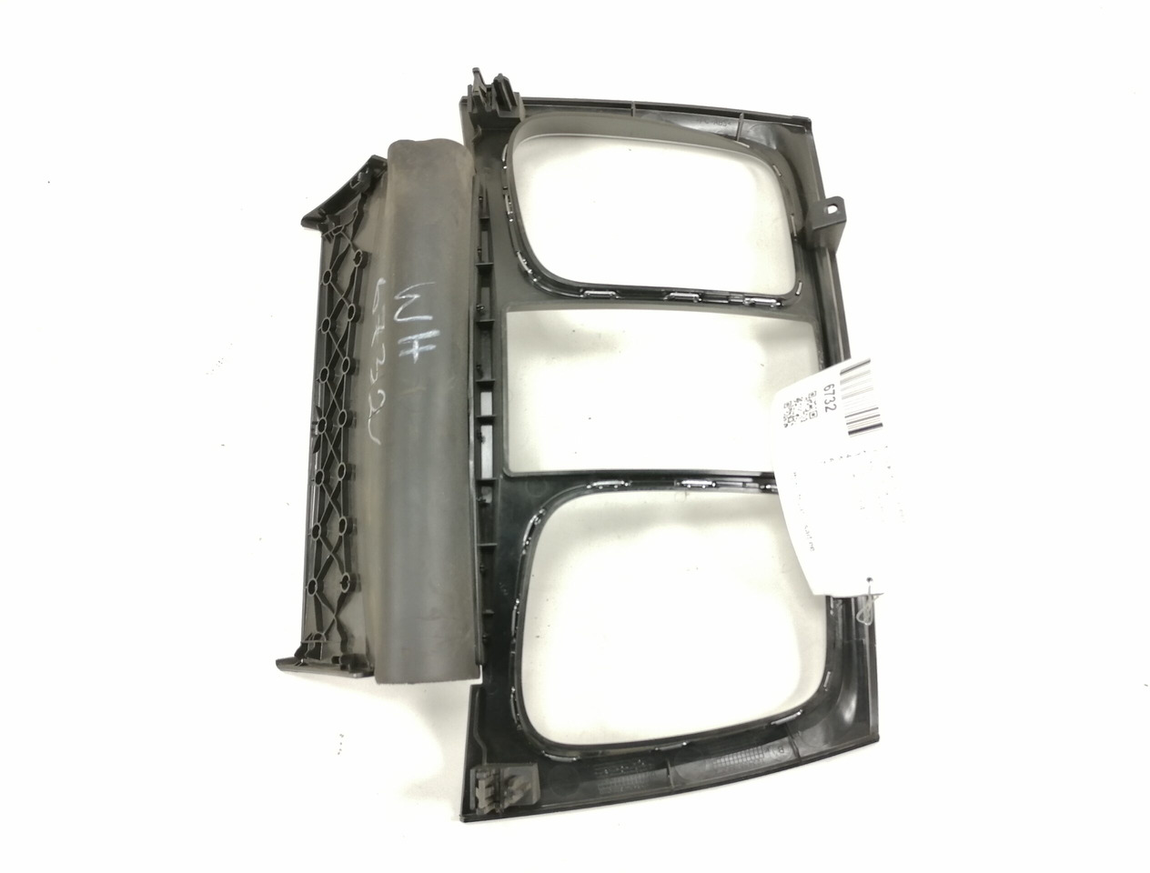 Mercedes-Benz Dashboard cover A9606806407 - Dashboard for Truck: picture 3 Mercedes-Benz Dashboard cover A9606806407 - Dashboard for Truck: picture 3