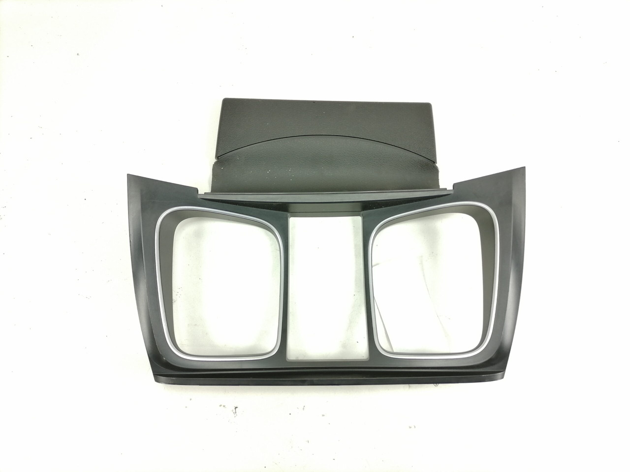 Mercedes-Benz Dashboard cover A9606806407 - Dashboard for Truck: picture 1 Mercedes-Benz Dashboard cover A9606806407 - Dashboard for Truck: picture 1