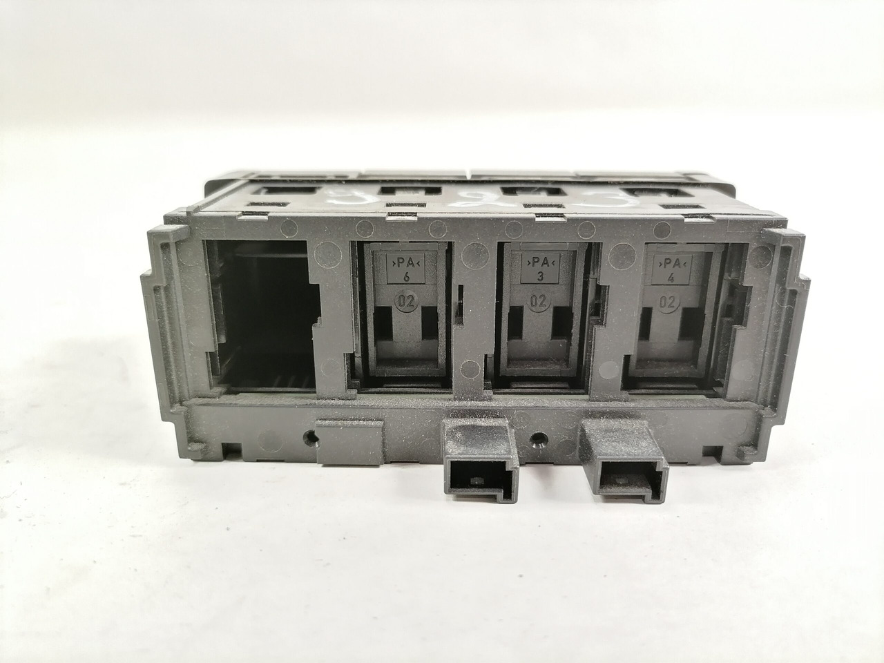 Mercedes-Benz Lülitite moodul A9605400046 - Cab for Truck: picture 2 Mercedes-Benz Lülitite moodul A9605400046 - Cab for Truck: picture 2