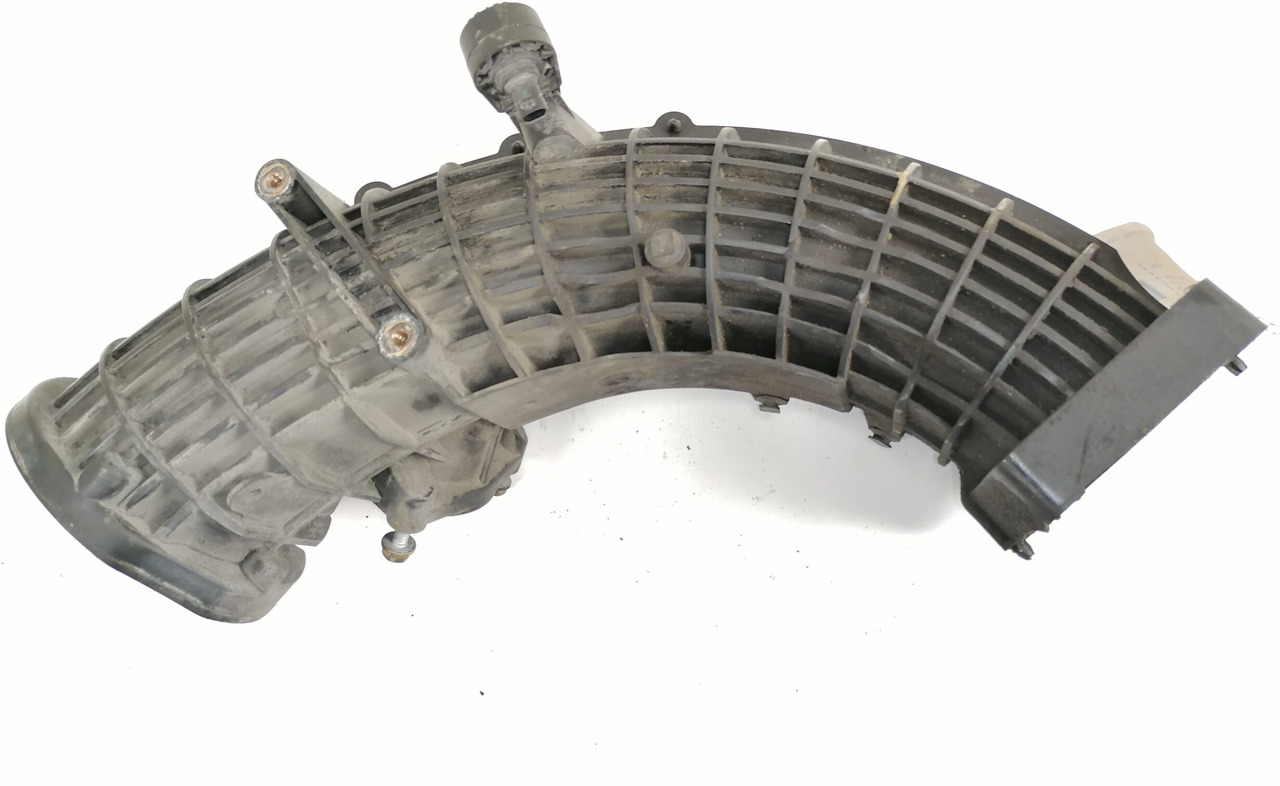 Mercedes-Benz intercooler pipe A4710902137 - Intercooler for Truck: picture 3 Mercedes-Benz intercooler pipe A4710902137 - Intercooler for Truck: picture 3