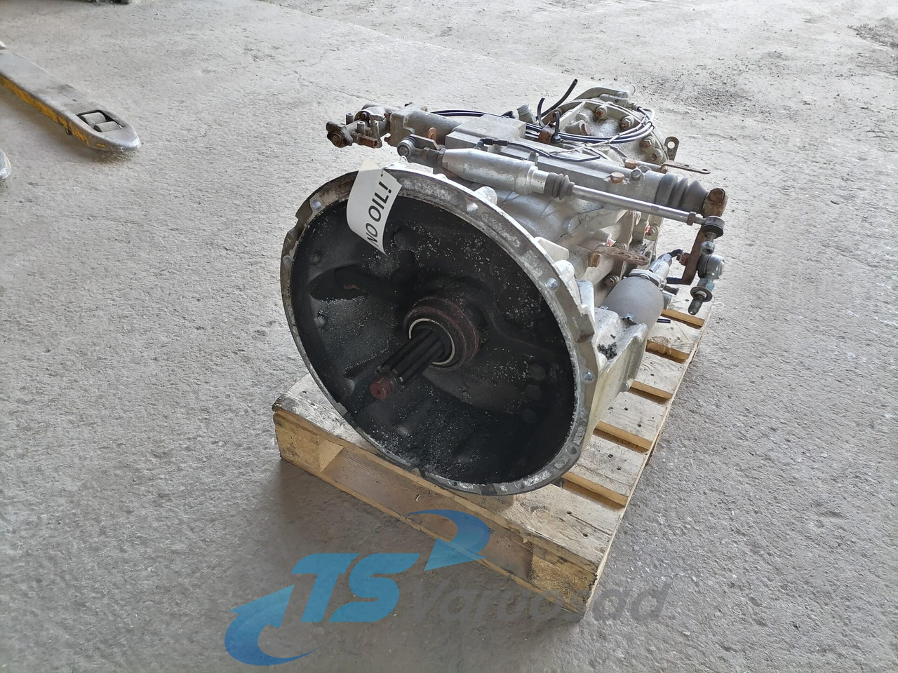 Renault Käigukast Y06365 - Gearbox and parts for Truck: picture 1 Renault Käigukast Y06365 - Gearbox and parts for Truck: picture 1