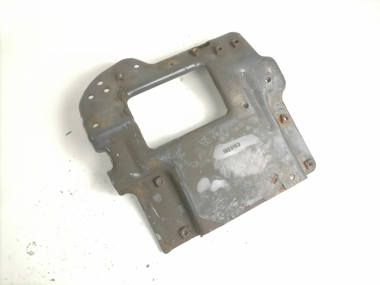 Scania Bumper bracket 1923153 - Bumper for Truck: picture 1 Scania Bumper bracket 1923153 - Bumper for Truck: picture 1