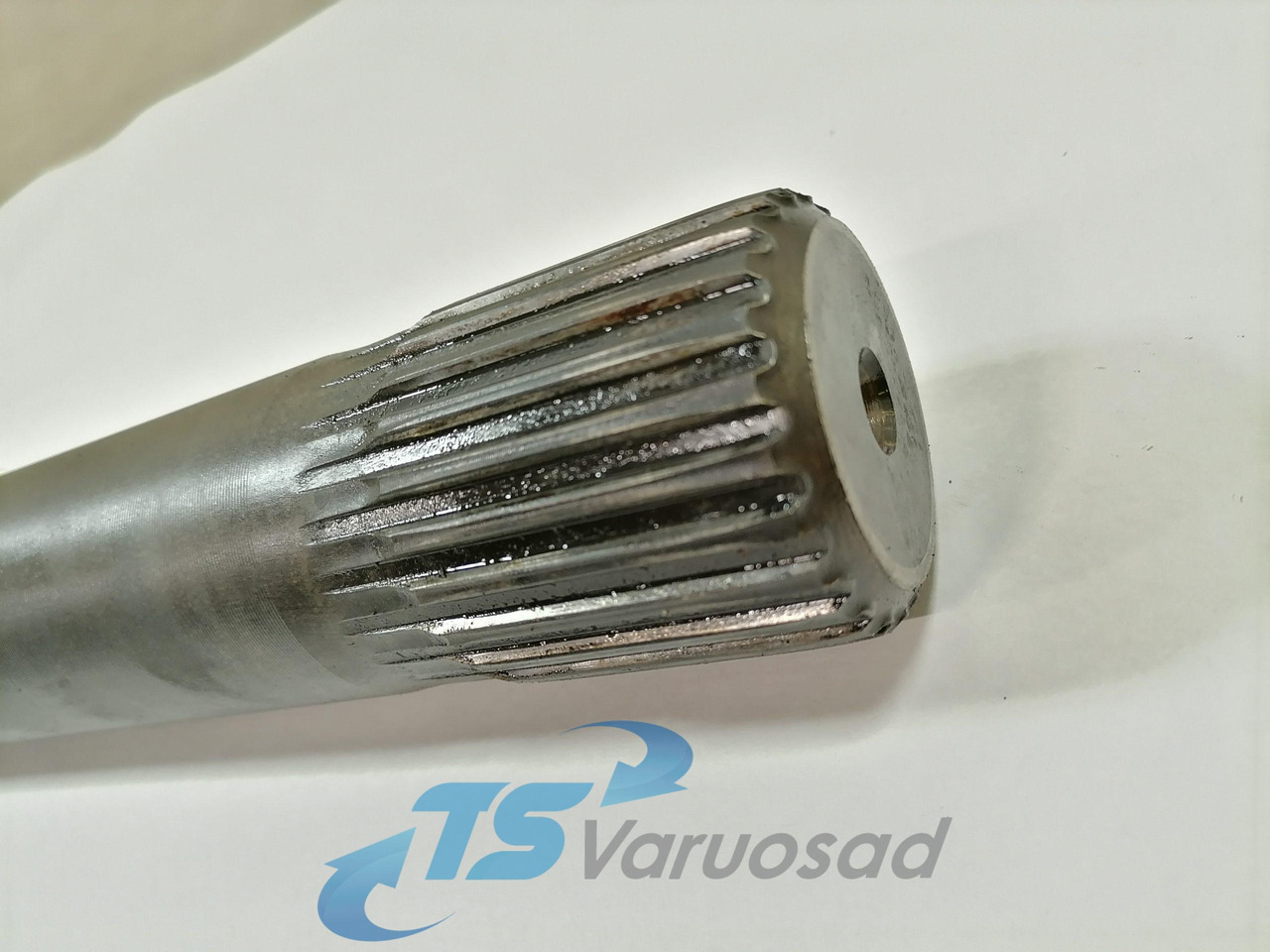 Scania Drive shaft 1761195 - Drive shaft for Truck: picture 3 Scania Drive shaft 1761195 - Drive shaft for Truck: picture 3