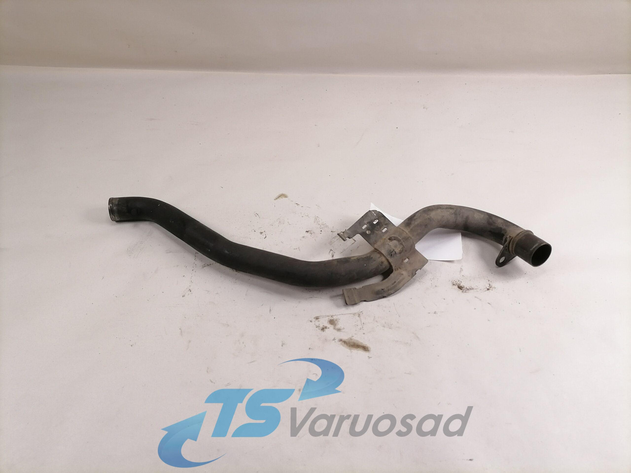 Scania EGR cooler pipe 1918955 - EGR cooler for Truck: picture 1 Scania EGR cooler pipe 1918955 - EGR cooler for Truck: picture 1