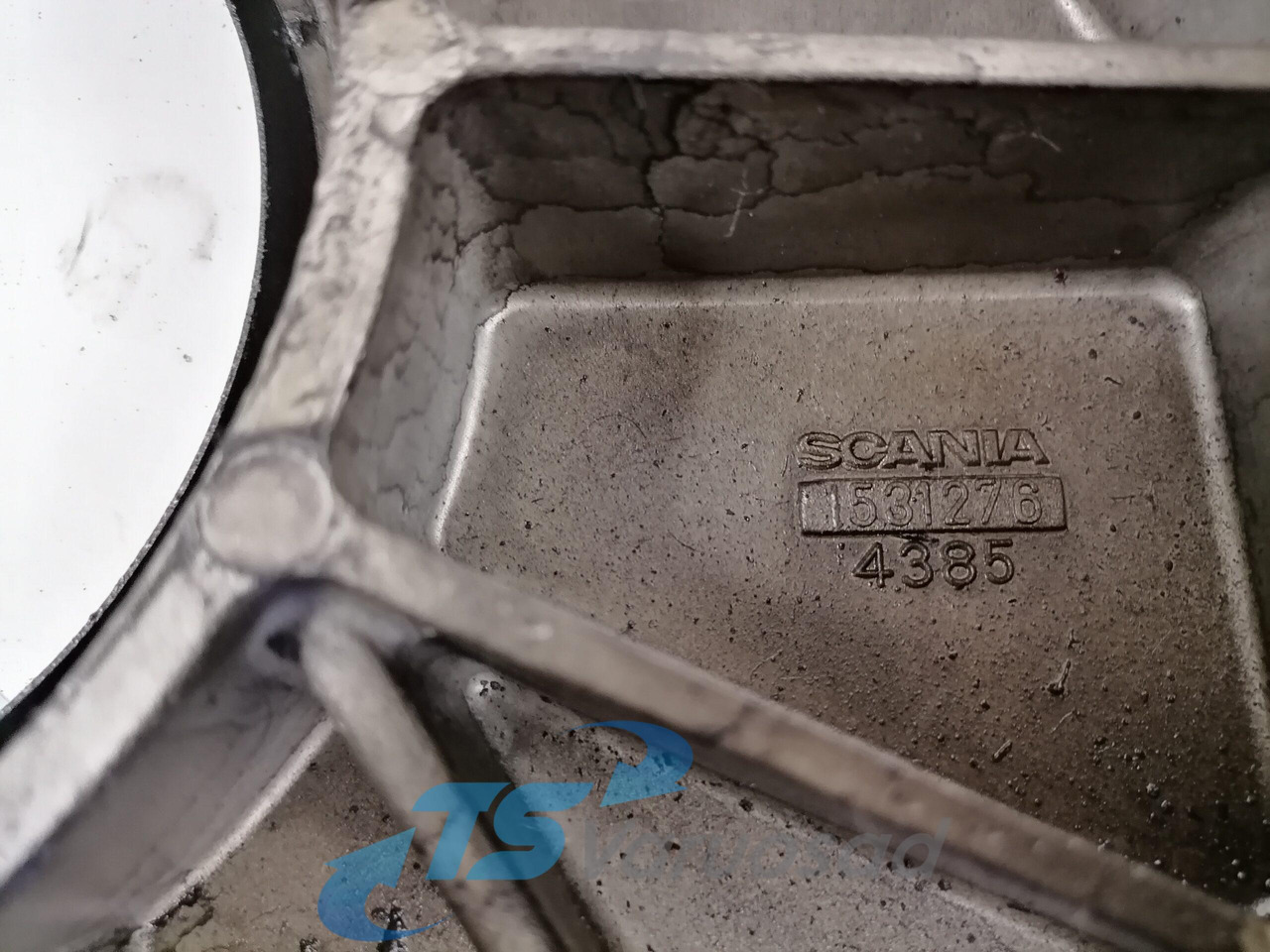 Scania Engine front cover 1531276 - Engine and parts for Truck: picture 4 Scania Engine front cover 1531276 - Engine and parts for Truck: picture 4