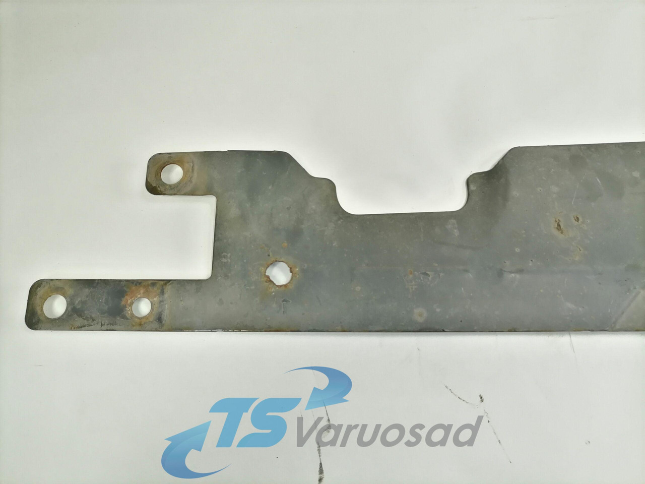 Scania Esikaitseraua plekk 1790203 - Bumper for Truck: picture 3 Scania Esikaitseraua plekk 1790203 - Bumper for Truck: picture 3