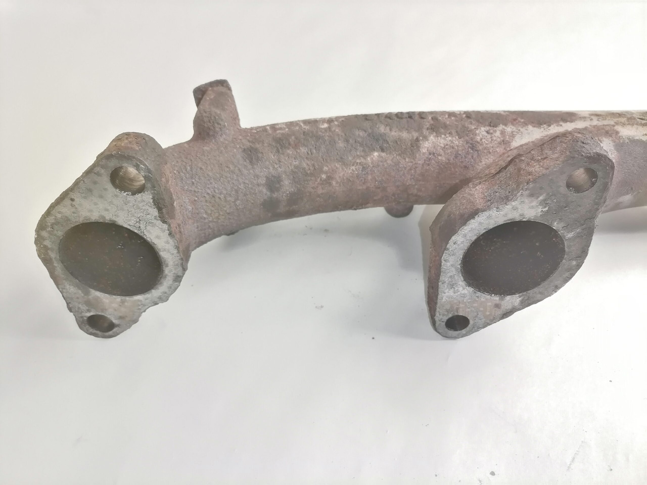Scania Exhaust mainfold 1374099 - Exhaust manifold for Truck: picture 2 Scania Exhaust mainfold 1374099 - Exhaust manifold for Truck: picture 2