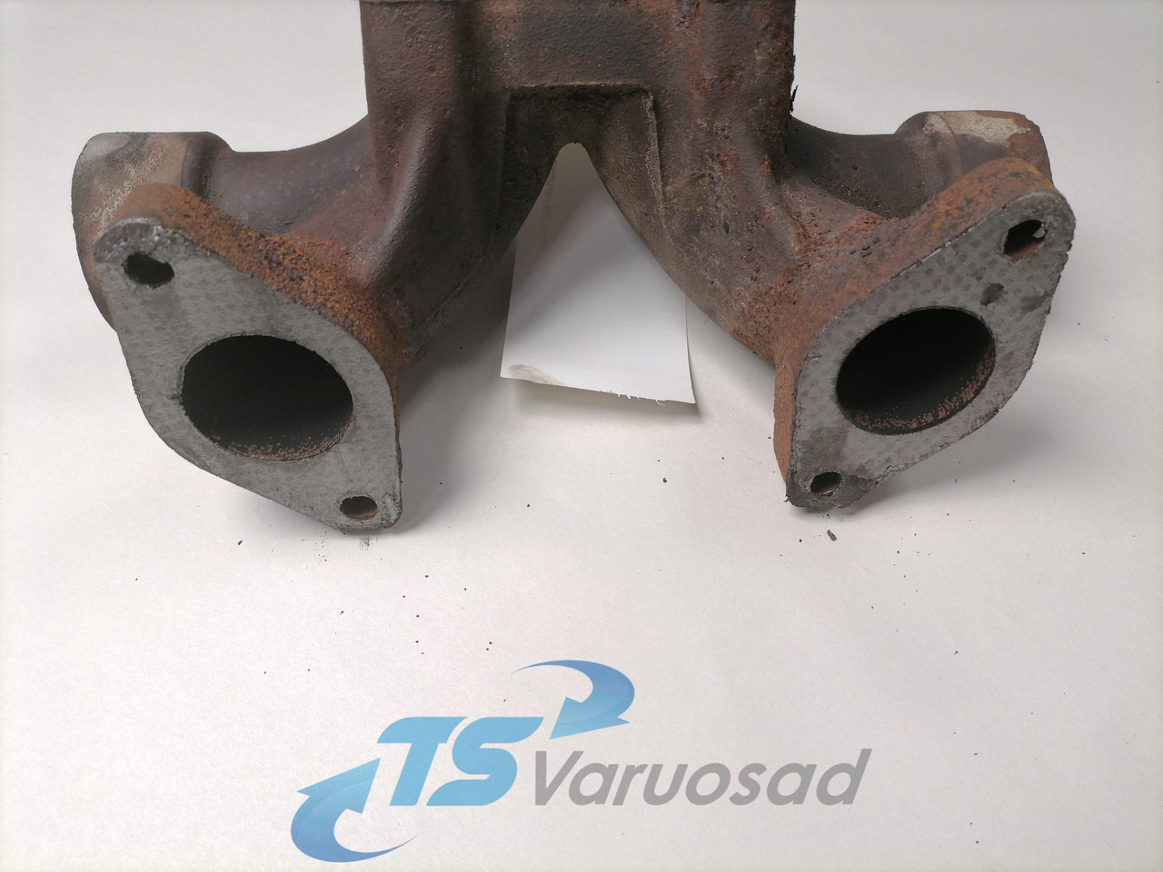 Scania Exhaust mainfold 1470305 - Exhaust manifold for Truck: picture 2 Scania Exhaust mainfold 1470305 - Exhaust manifold for Truck: picture 2