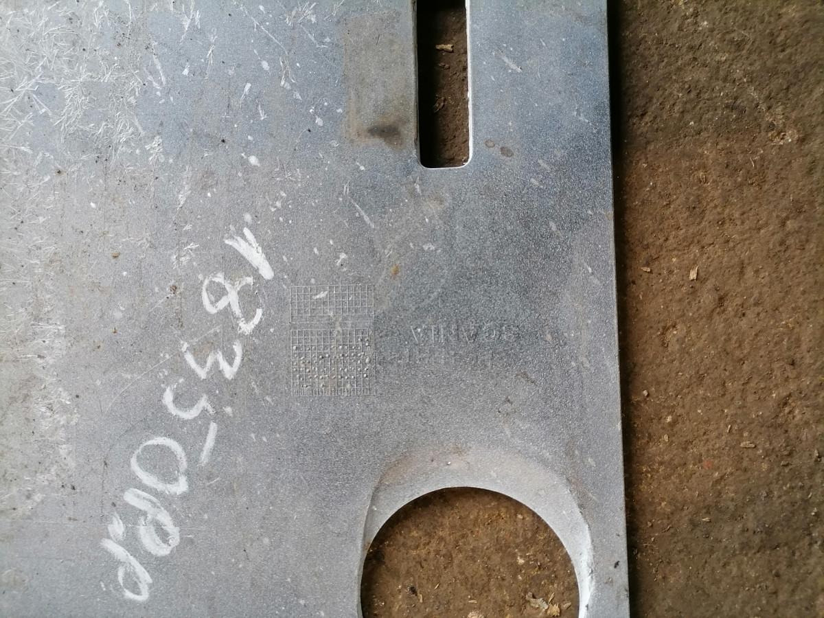 Scania Front bumper cover plastic 2731830 - Aerodynamics/ Spoiler for Truck: picture 3 Scania Front bumper cover plastic 2731830 - Aerodynamics/ Spoiler for Truck: picture 3