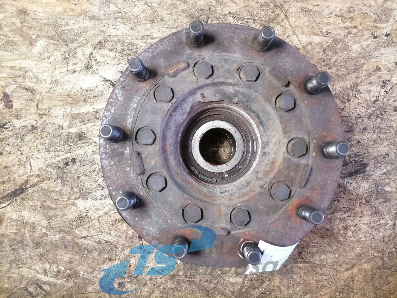 Scania Front hub 1480933 - Wheel hub for Truck: picture 2 Scania Front hub 1480933 - Wheel hub for Truck: picture 2