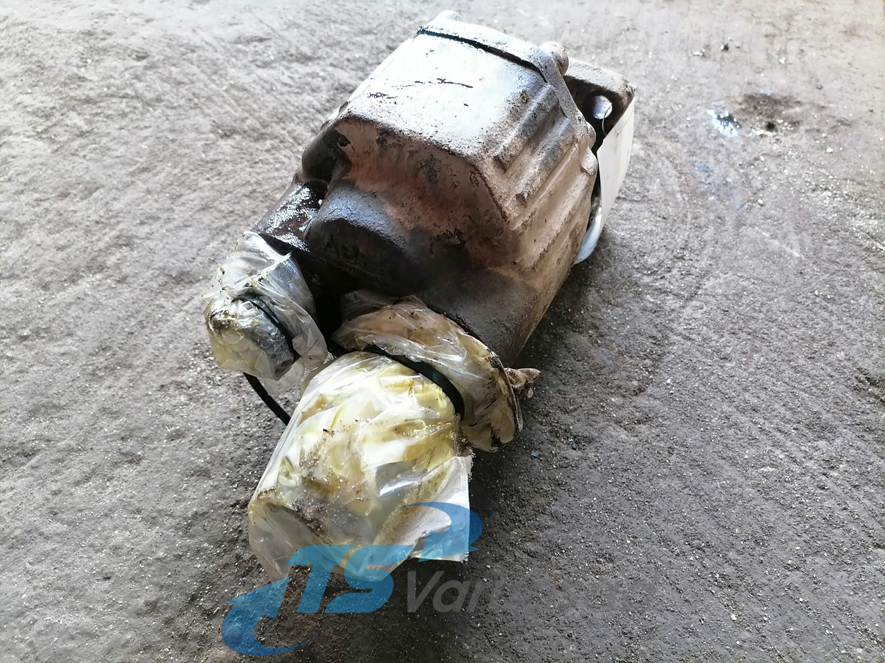 Scania Hydraulic pump B34T61 - Hydraulic pump for Truck: picture 2 Scania Hydraulic pump B34T61 - Hydraulic pump for Truck: picture 2