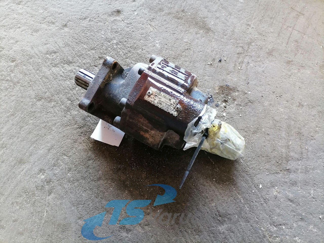 Scania Hydraulic pump B34T61 - Hydraulic pump for Truck: picture 1 Scania Hydraulic pump B34T61 - Hydraulic pump for Truck: picture 1