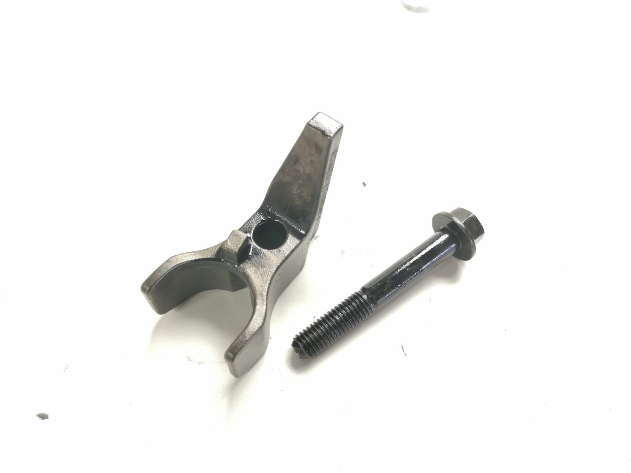 Scania Injector holder 1743969 - Fuel pump for Truck: picture 2 Scania Injector holder 1743969 - Fuel pump for Truck: picture 2