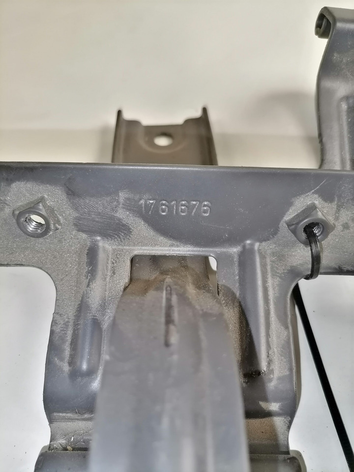 Scania Küljeluugi hing 1761676 - Universal part for Truck: picture 2 Scania Küljeluugi hing 1761676 - Universal part for Truck: picture 2