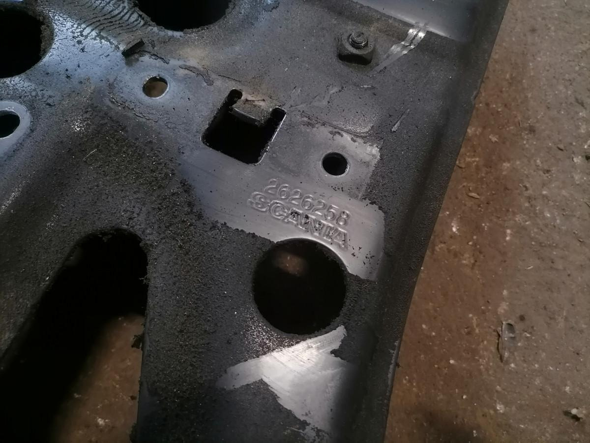 Scania Mudguard bracket 2626258 - Universal part for Truck: picture 4 Scania Mudguard bracket 2626258 - Universal part for Truck: picture 4