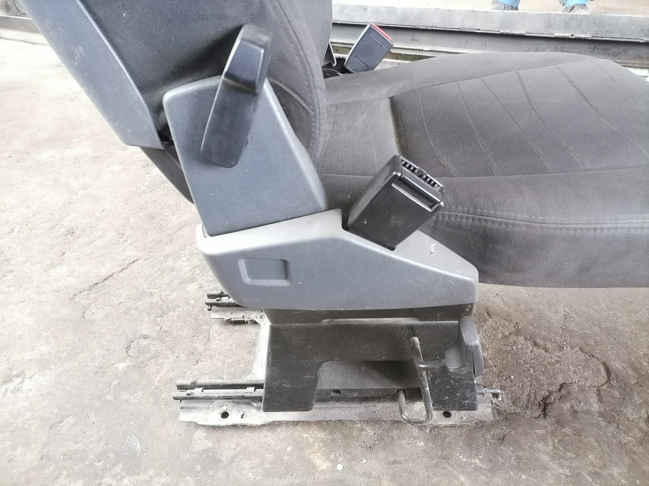 Scania Passenger seat 2401822 - Seat for Truck: picture 5 Scania Passenger seat 2401822 - Seat for Truck: picture 5
