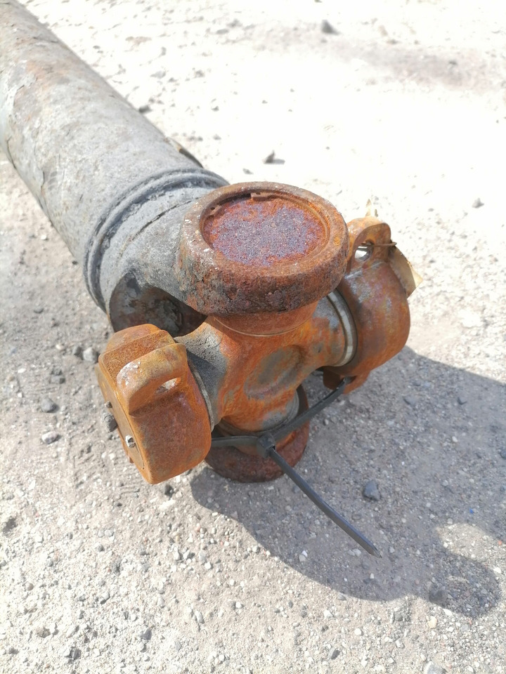 Scania Propeller shaft 1758616 - Propeller shaft for Truck: picture 3 Scania Propeller shaft 1758616 - Propeller shaft for Truck: picture 3
