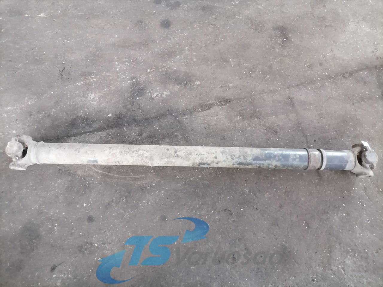 Scania Propeller shaft 1758616 - Propeller shaft for Truck: picture 2 Scania Propeller shaft 1758616 - Propeller shaft for Truck: picture 2