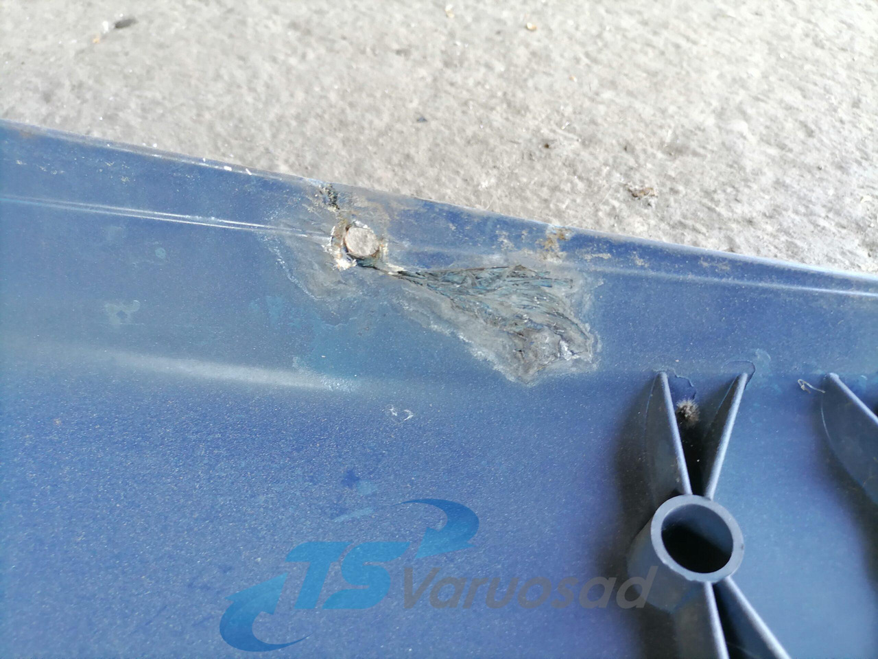 Scania Scania cab wind deflector, roof 1731083 - Aerodynamics/ Spoiler for Truck: picture 2 Scania Scania cab wind deflector, roof 1731083 - Aerodynamics/ Spoiler for Truck: picture 2