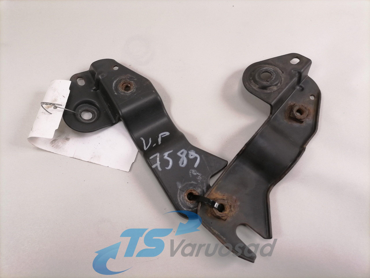 Scania Sun visor bracket 1355661 - Body and exterior for Truck: picture 3 Scania Sun visor bracket 1355661 - Body and exterior for Truck: picture 3