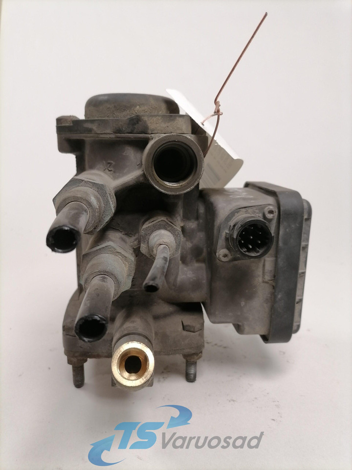 Scania Trailer brake pressure control 1790879 - Brake valve for Truck: picture 1 Scania Trailer brake pressure control 1790879 - Brake valve for Truck: picture 1