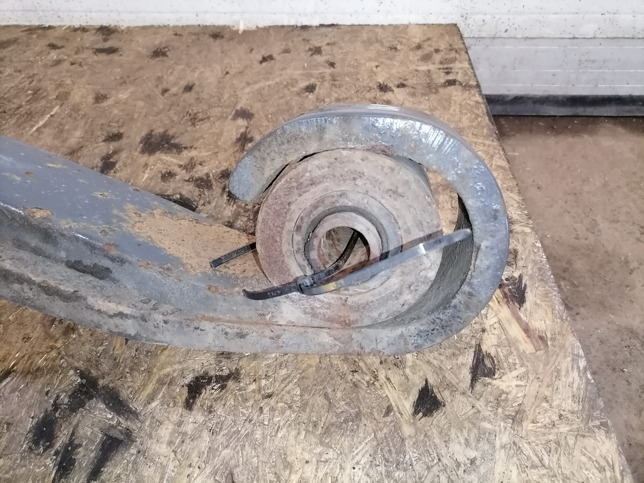 Scania Vedrupakk, vasak 1425509 - Steel suspension for Truck: picture 2 Scania Vedrupakk, vasak 1425509 - Steel suspension for Truck: picture 2