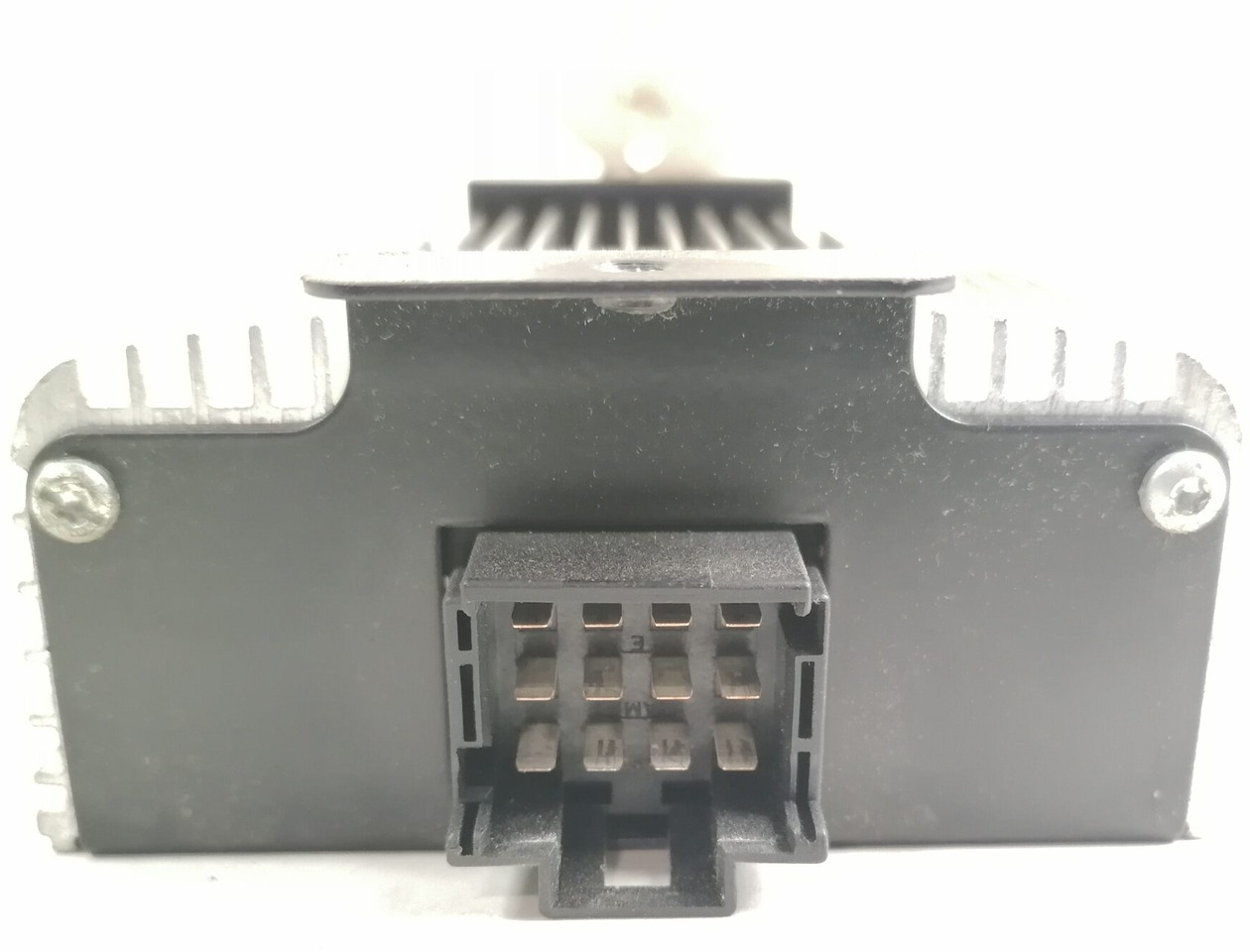 Scania Voltage converter 1449519 - Electrical system for Truck: picture 2 Scania Voltage converter 1449519 - Electrical system for Truck: picture 2